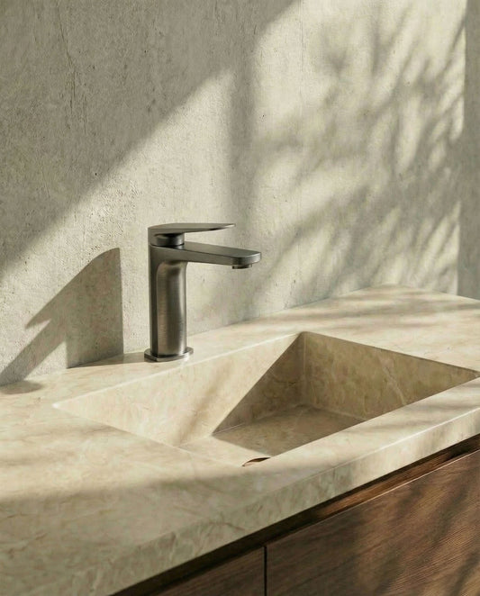 Iskan schwarz metallic