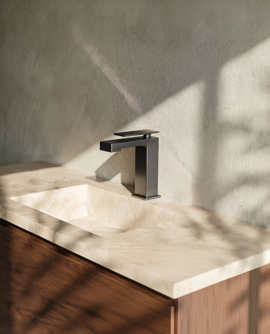 Kael schwarz metallic